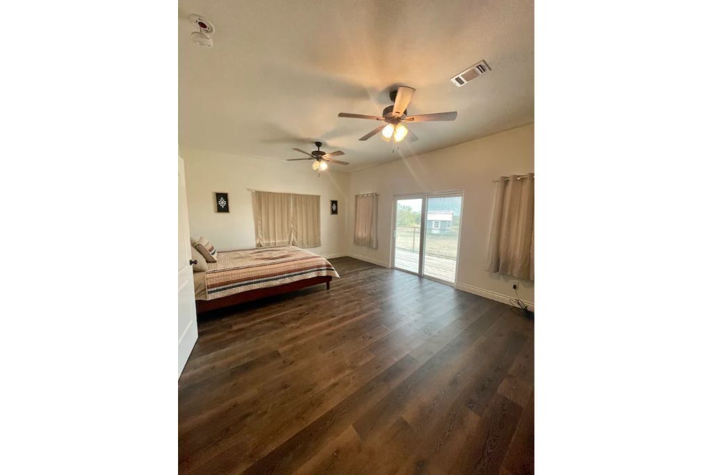 Photo of Bedroom in Yancey