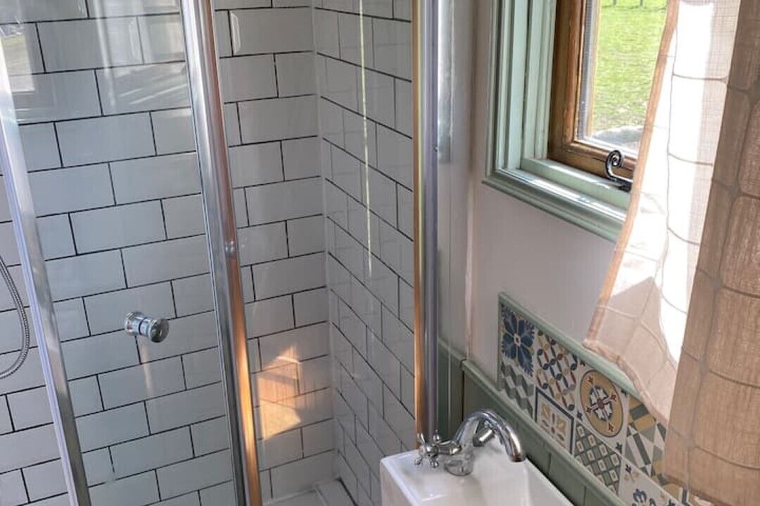 Photo of Bathroom in Rock