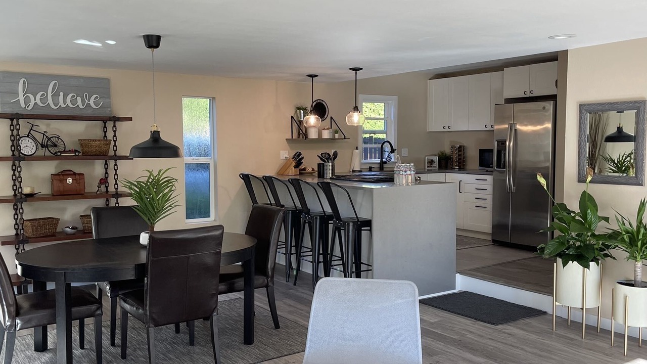 Photo of Others in Lake Forest Park