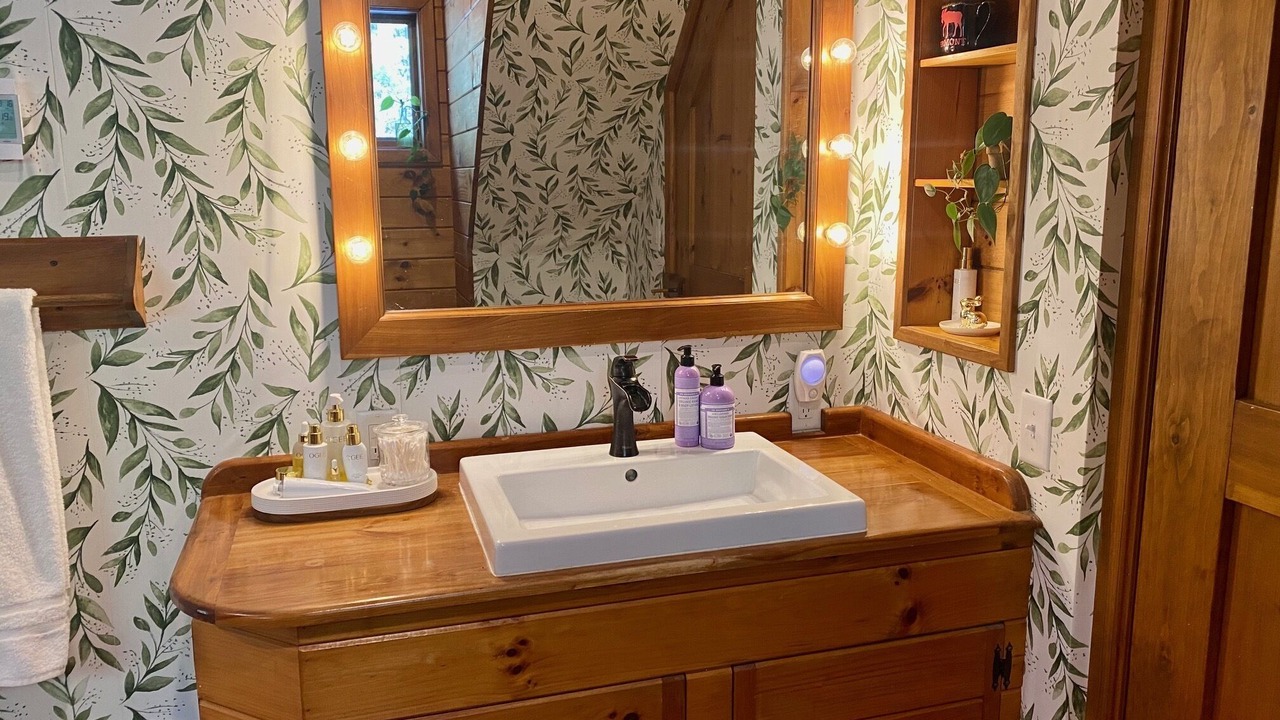 Photo of Bathroom in Jeffersonville