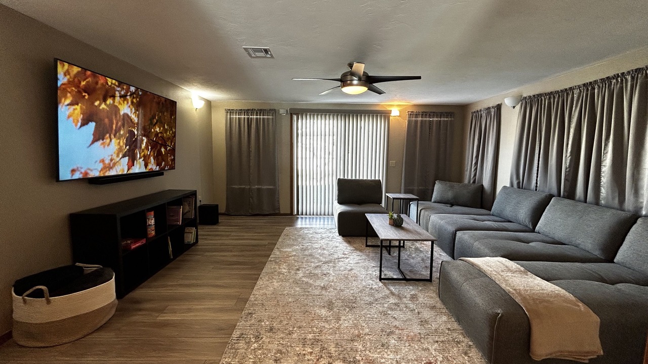 Photo of Livingroom in Kingston