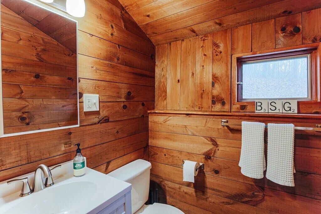 Photo of Bathroom in Shipman