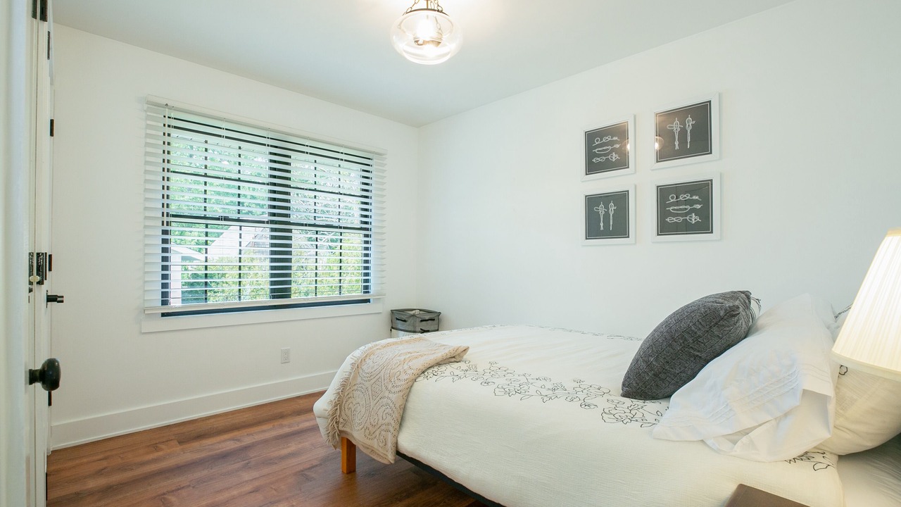 Photo of Bedroom in McHenry