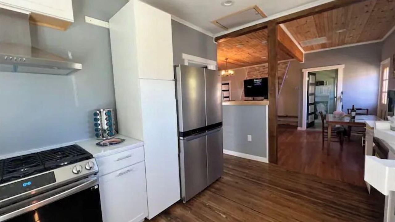 Photo of Kitchen in Belmont Historic District