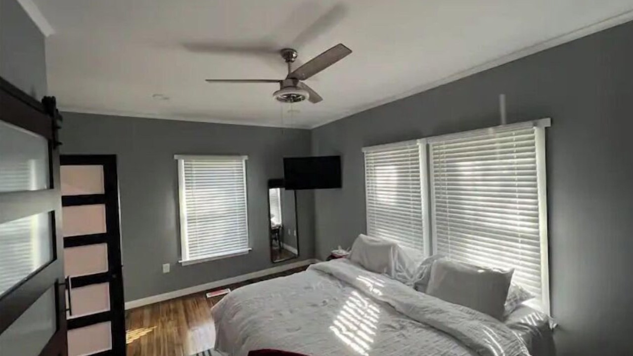 Photo of Bedroom in Belmont Historic District