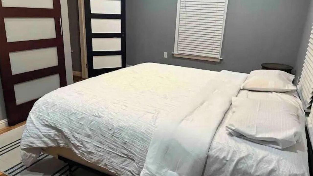 Photo of Bedroom in Belmont Historic District