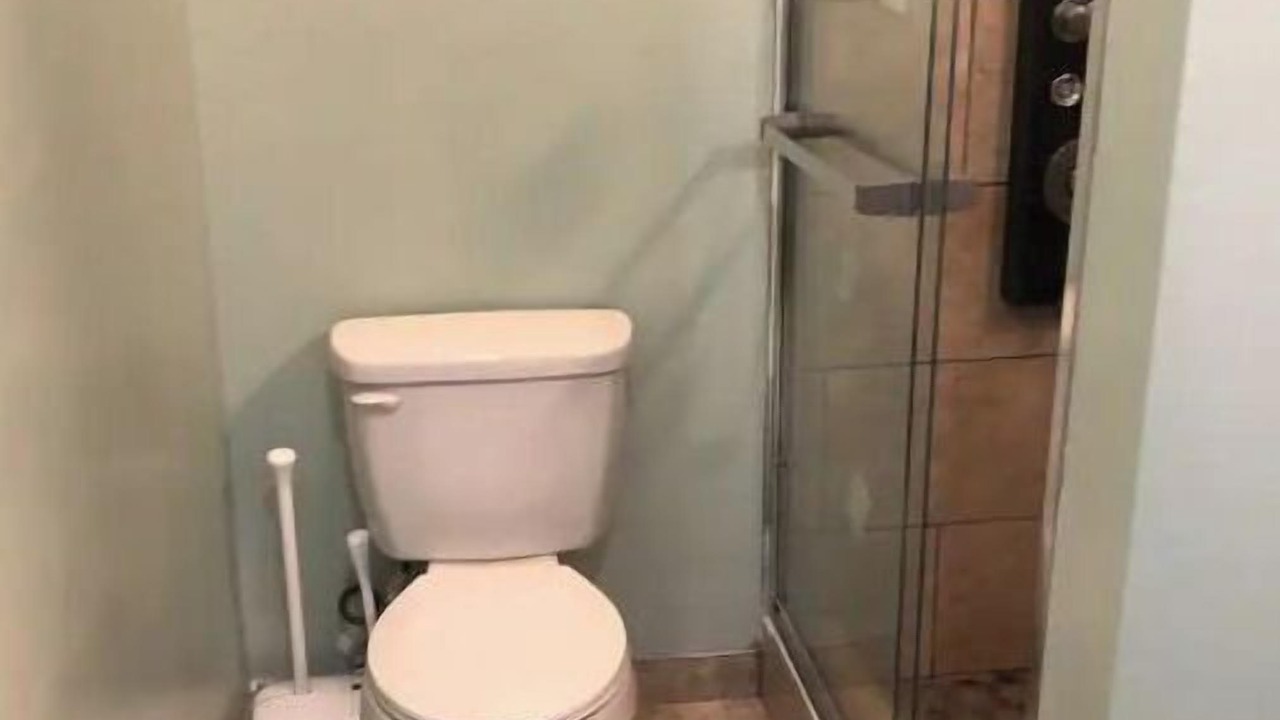 Photo of Bathroom in Belmont Historic District
