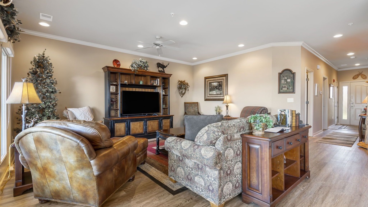 Photo of Livingroom in Hollister