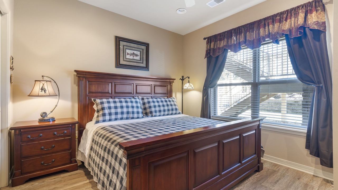 Photo of Bedroom in Hollister