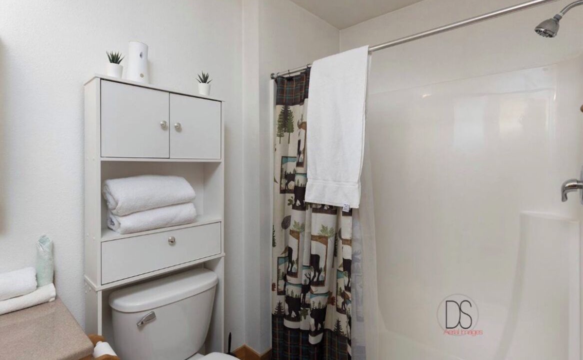 Photo of Bathroom in Oglesby