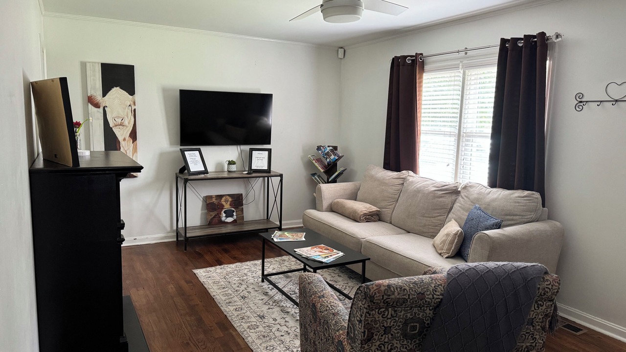 Photo of Livingroom in Covington