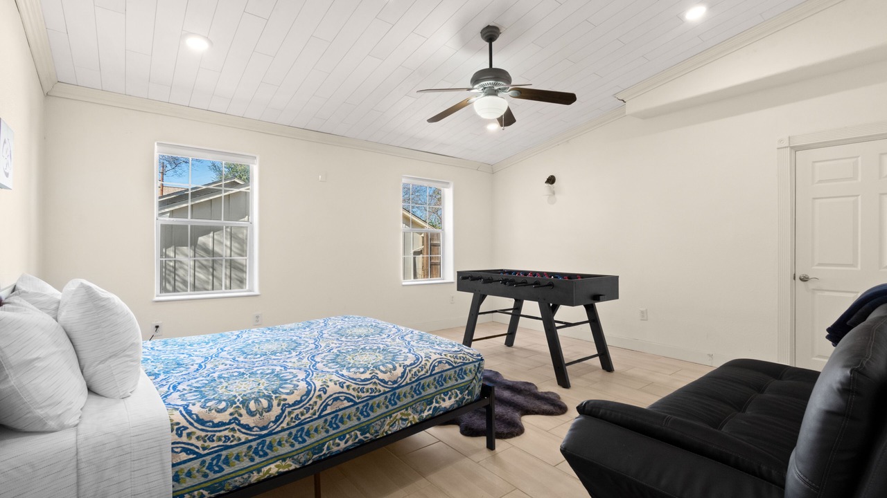 Photo of Bedroom in Cottonwood Shores