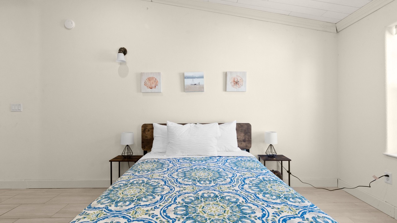 Photo of Bedroom in Cottonwood Shores