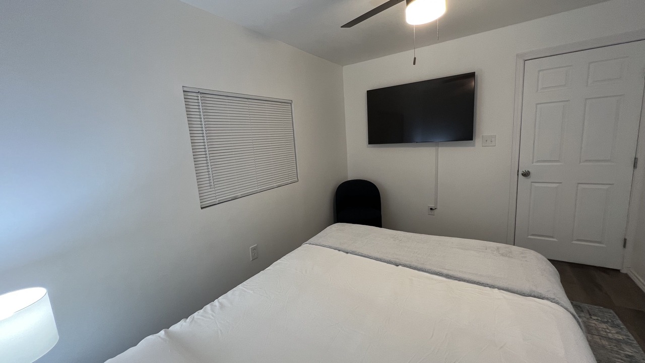 Photo of Bedroom in Yacht Harbor