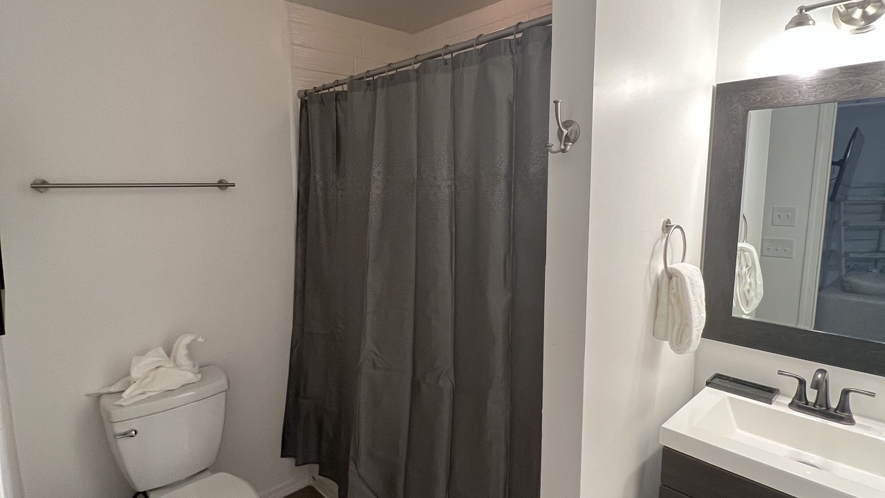 Photo of Bathroom in Yacht Harbor