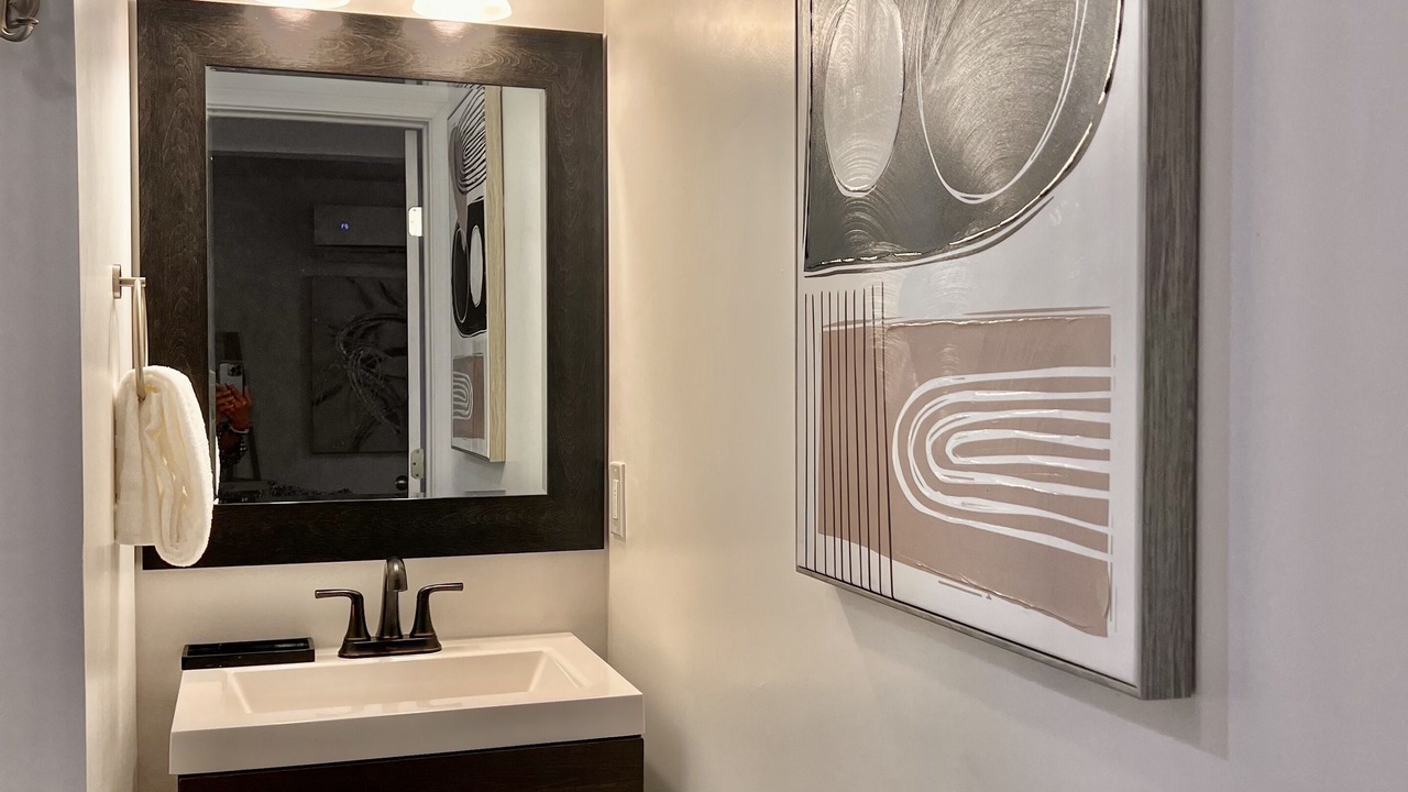 Photo of Bathroom in Yacht Harbor