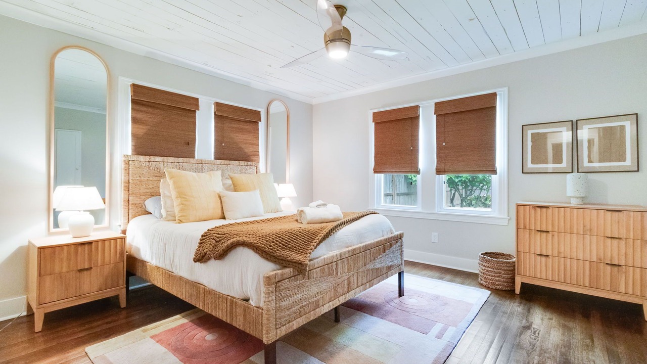 Photo of Bedroom in Downtown