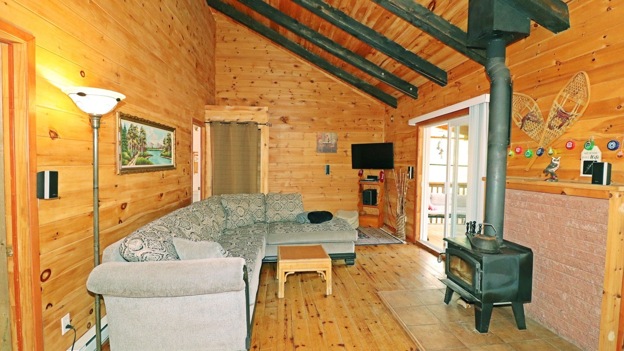Photo of Livingroom in Saint-Alexis-des-Monts