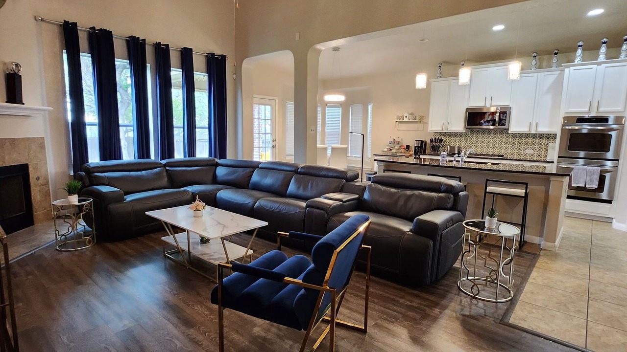 Photo of Livingroom in West San Antonio