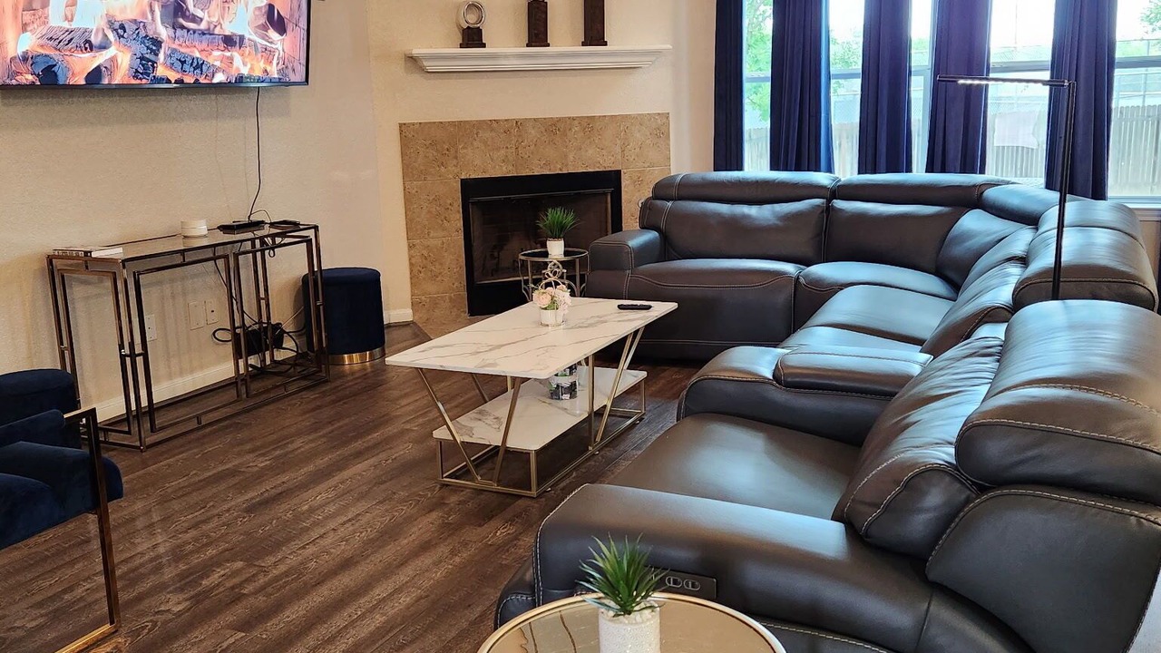 Photo of Livingroom in West San Antonio