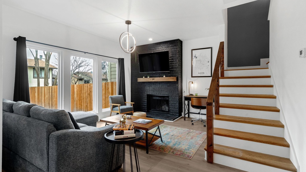 Photo of Livingroom in South Lamar