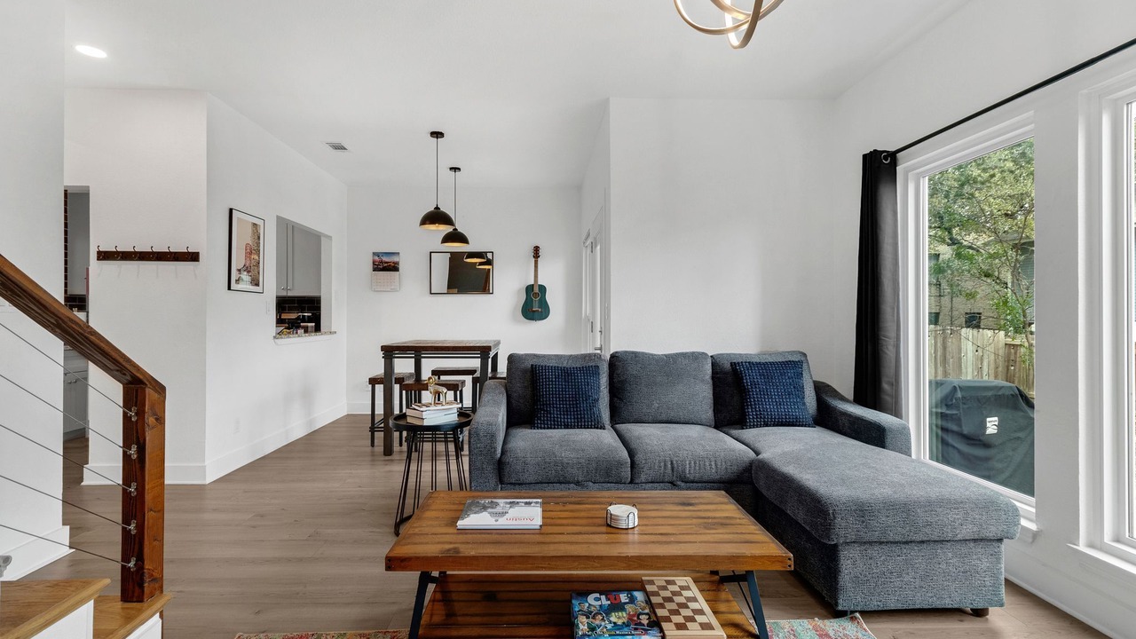 Photo of Livingroom in South Lamar