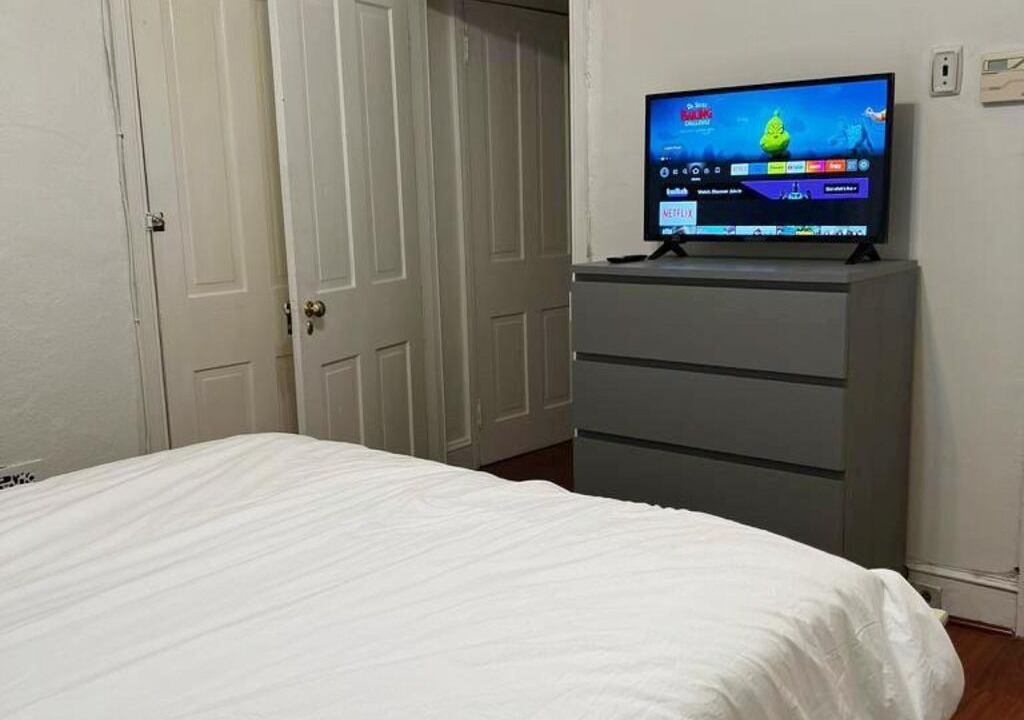 Photo of Bedroom in Point Breeze