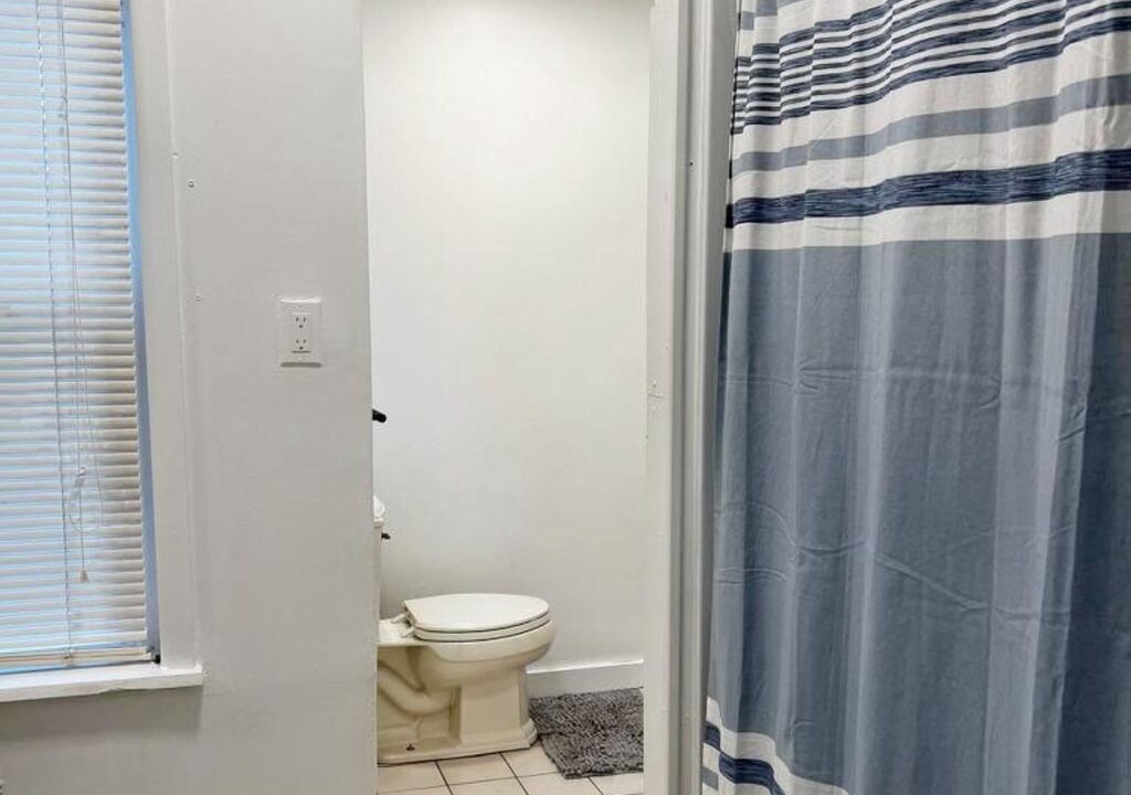 Photo of Bathroom in Point Breeze