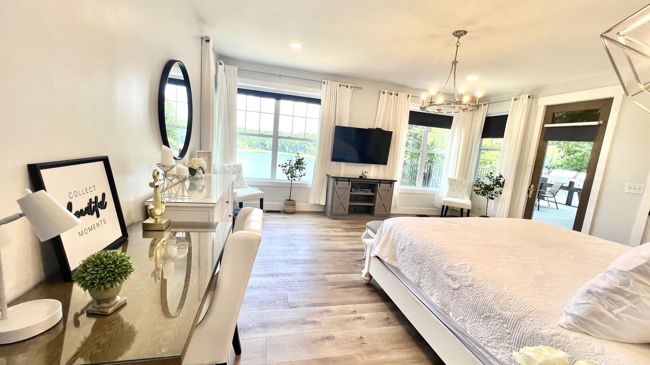 Photo of Bedroom in Andersonville