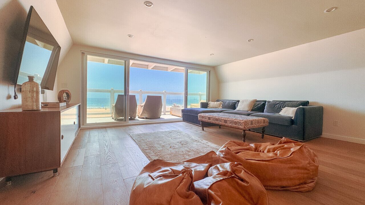 Photo of Bedroom in Sunset Beach