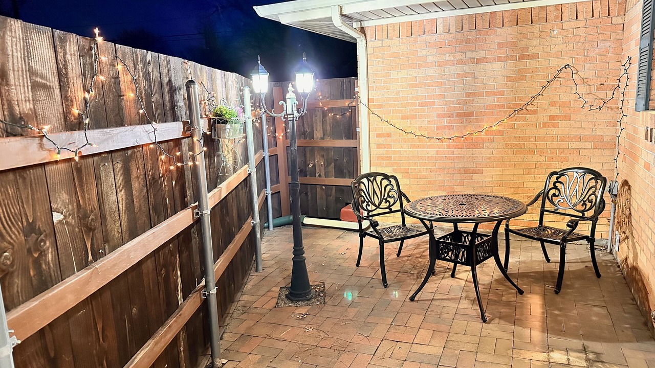 Photo of Outdoor in Central Arlington