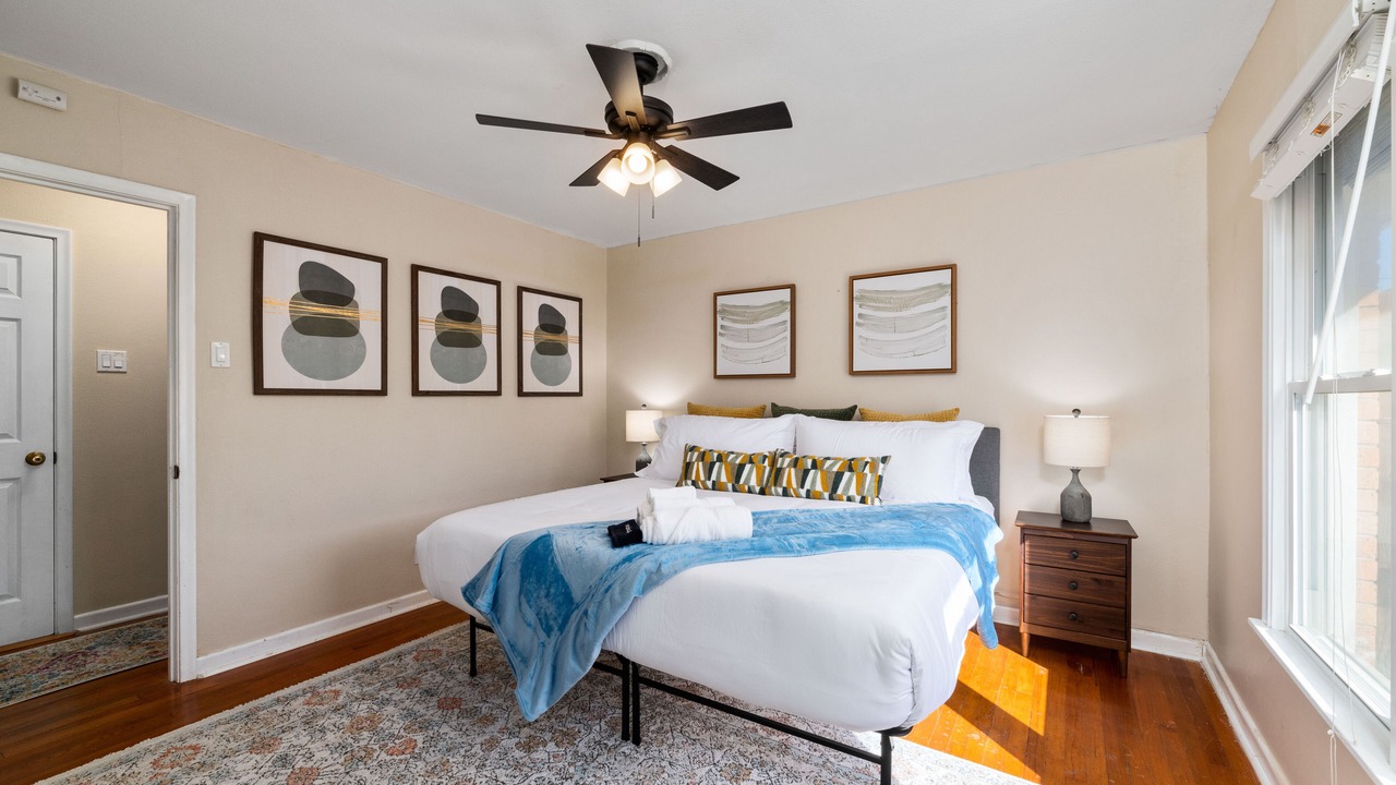 Photo of Bedroom in Central Arlington