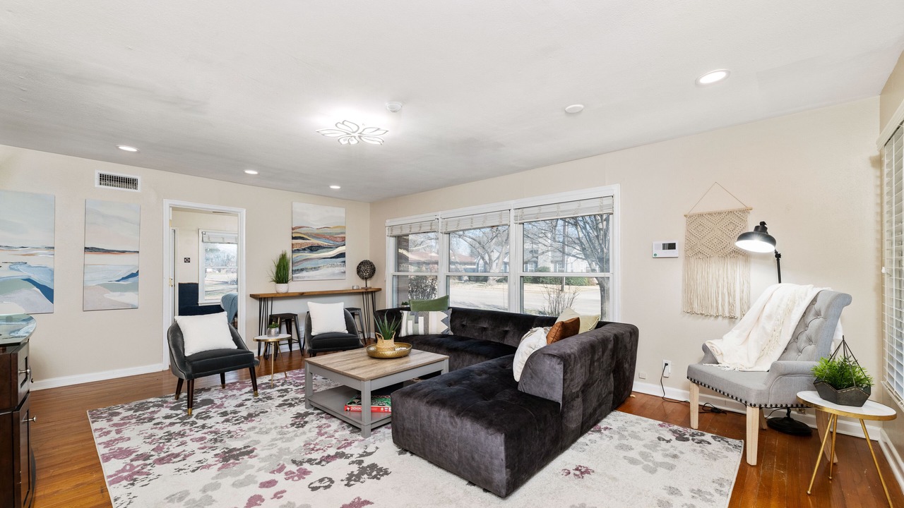 Photo of Bedroom in Central Arlington