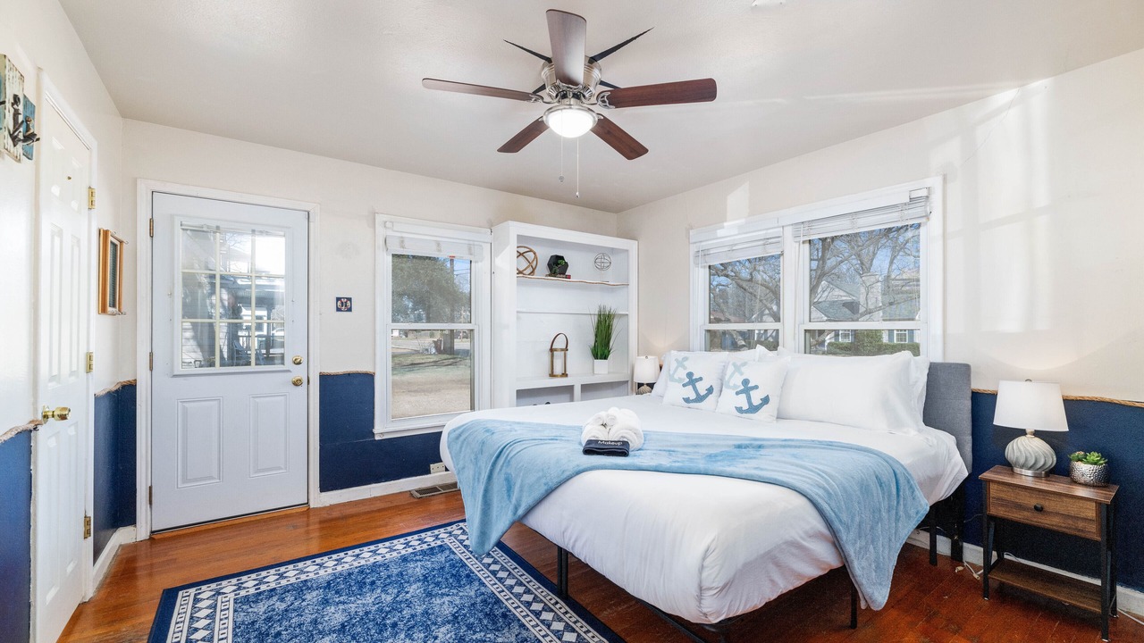 Photo of Bedroom in Central Arlington