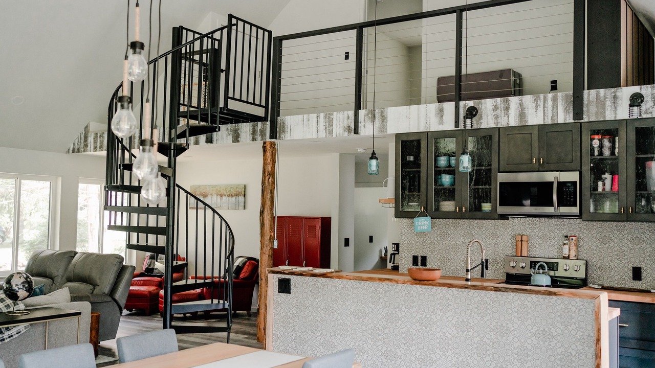 Photo of Others in Hyner