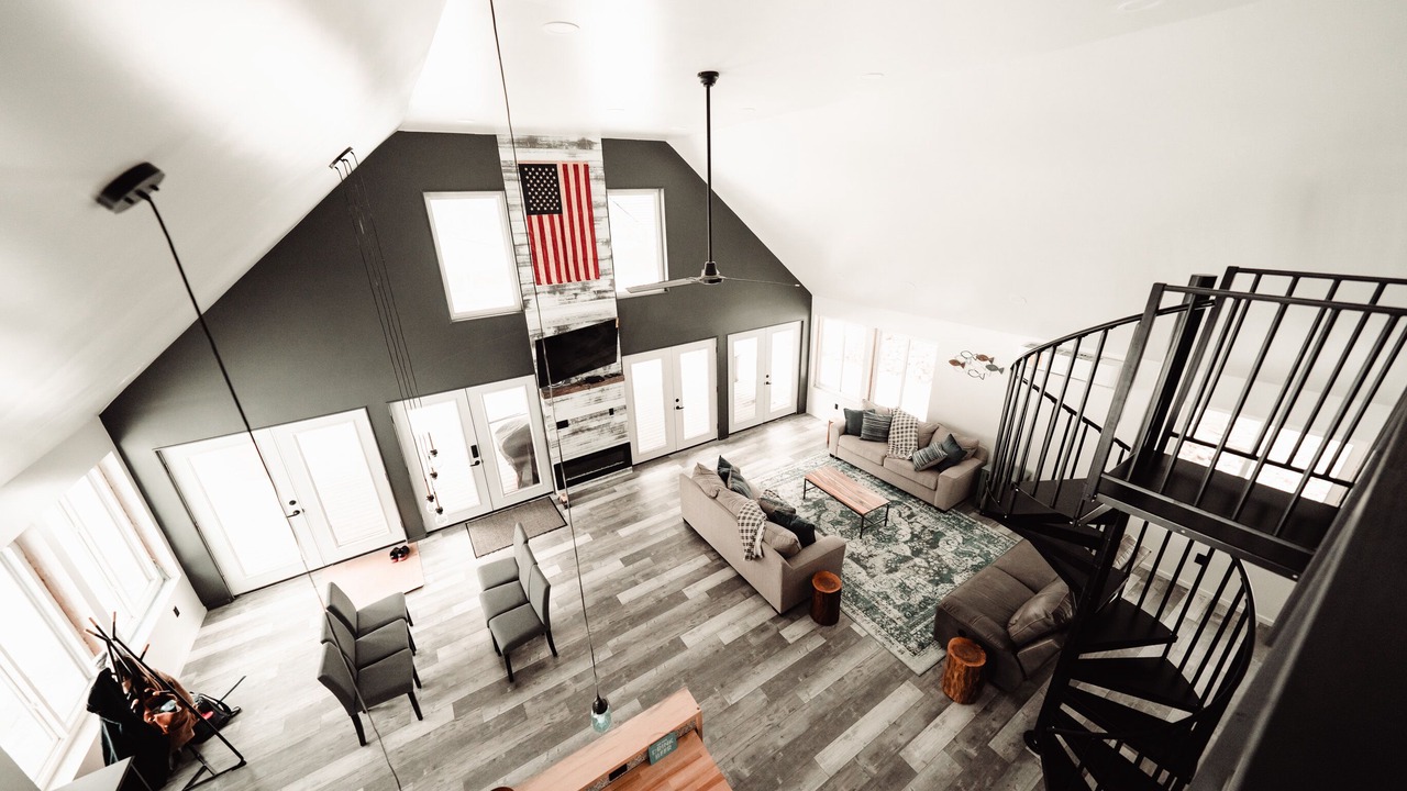 Photo of Others in Hyner