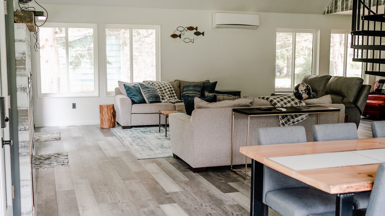 Photo of Others in Hyner