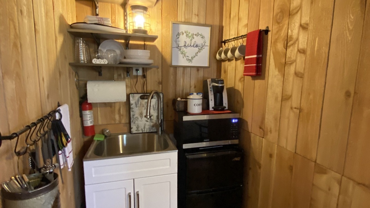 Photo of Kitchen in Canyon Lake