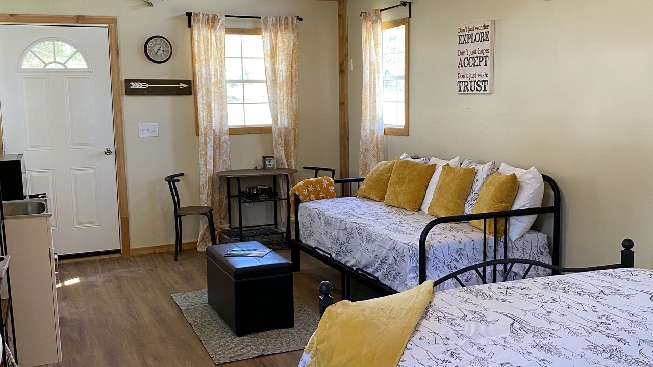Photo of Bedroom in Canyon Lake