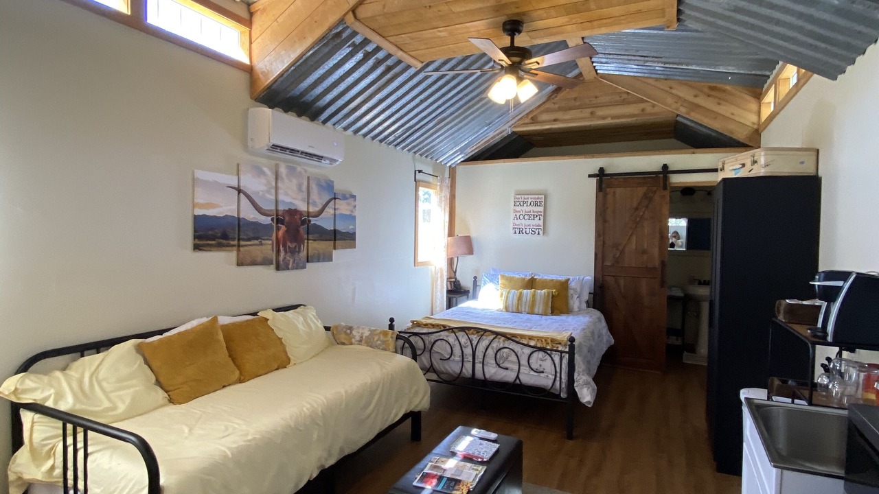 Photo of Livingroom in Canyon Lake