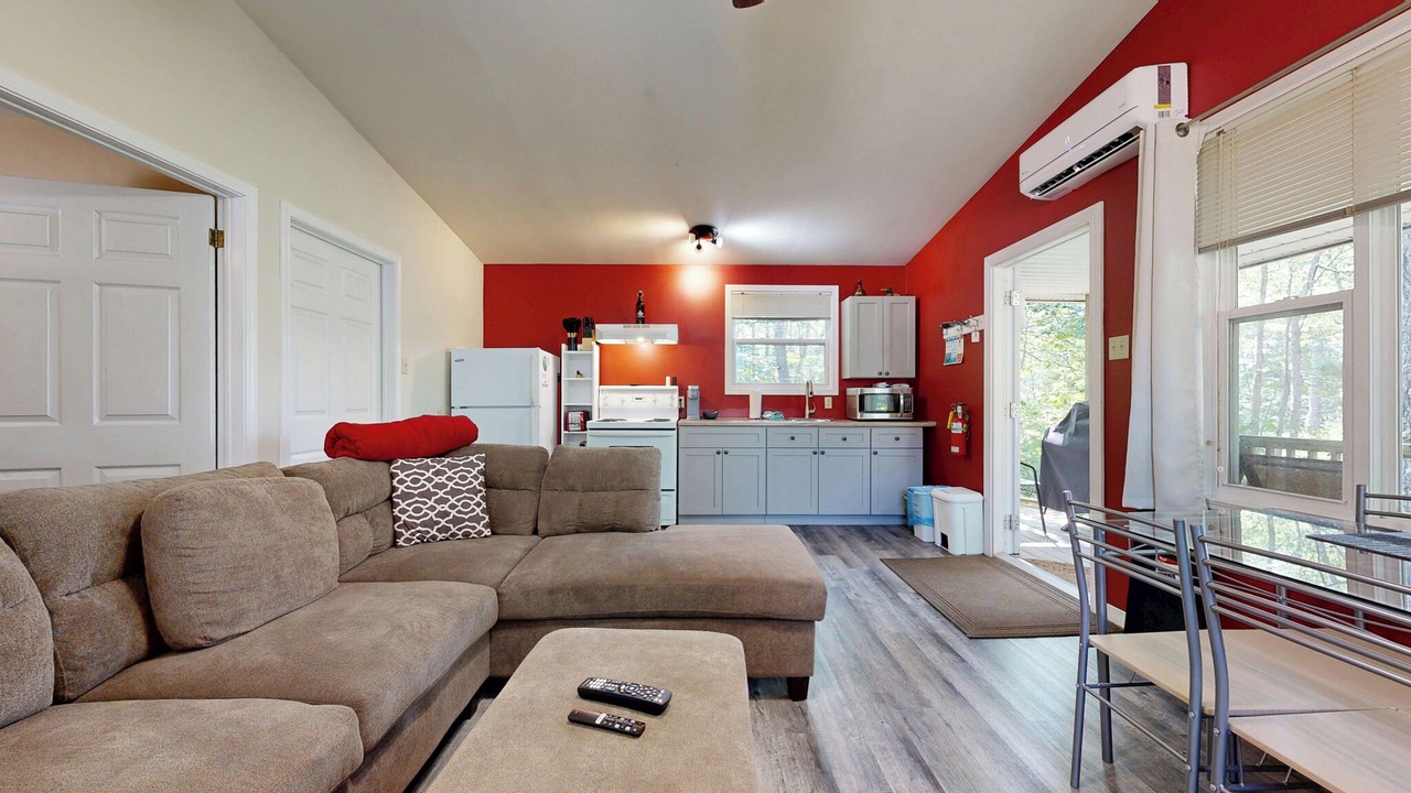 Photo of Bedroom in Shelburne
