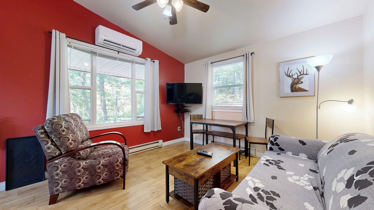 Photo of Bedroom in Shelburne