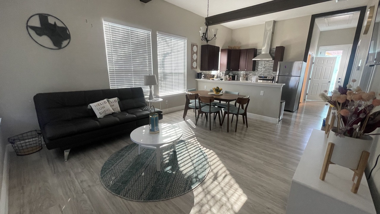Photo of Livingroom in Nevada Street