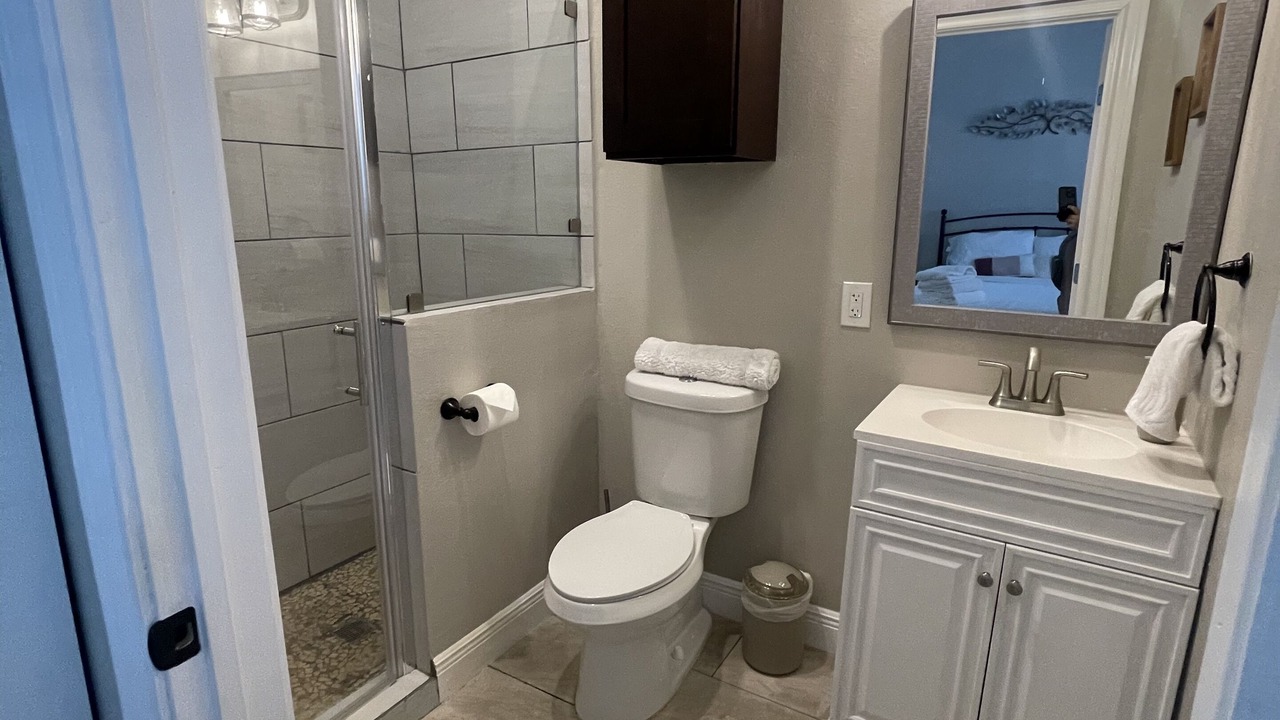 Photo of Bathroom in Nevada Street