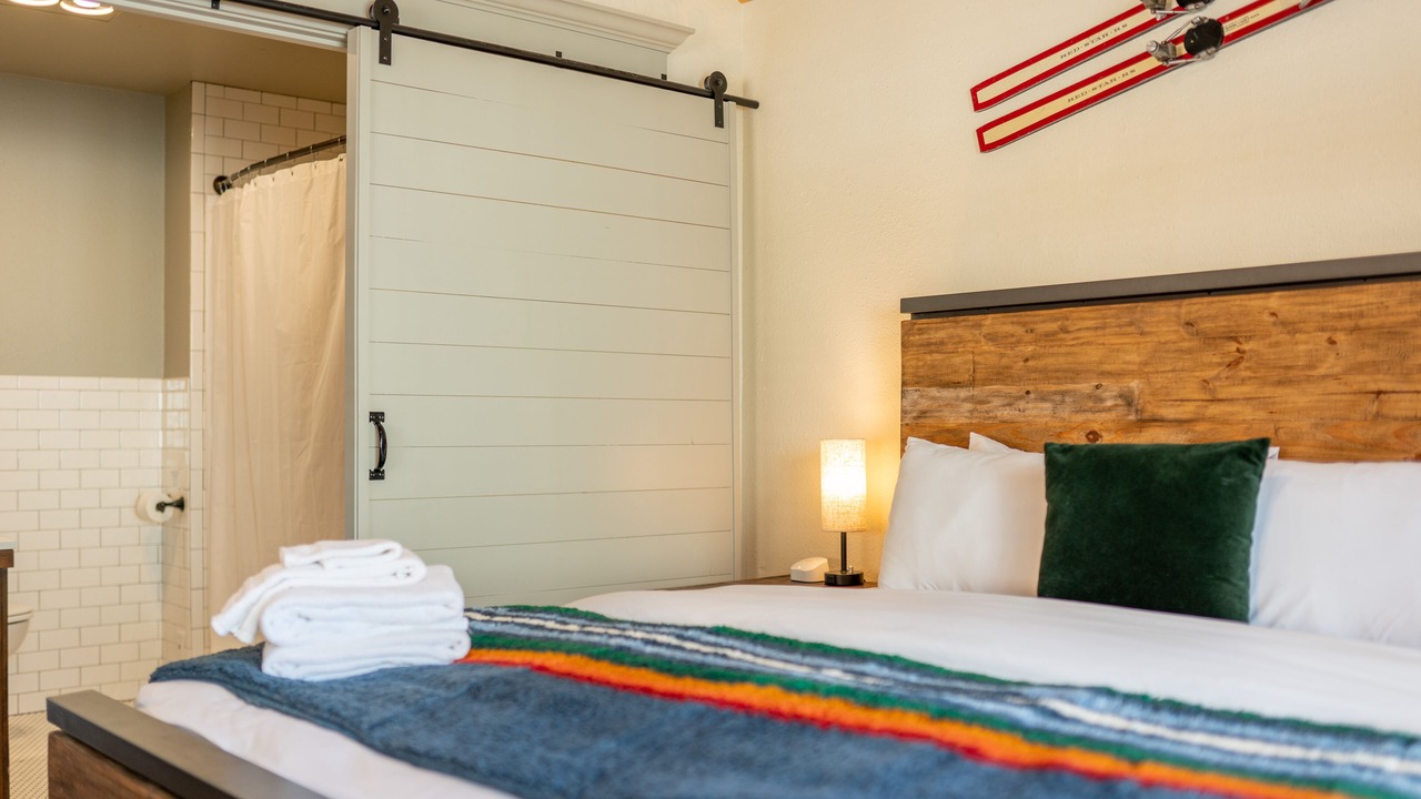 Photo of Bedroom in McCloud