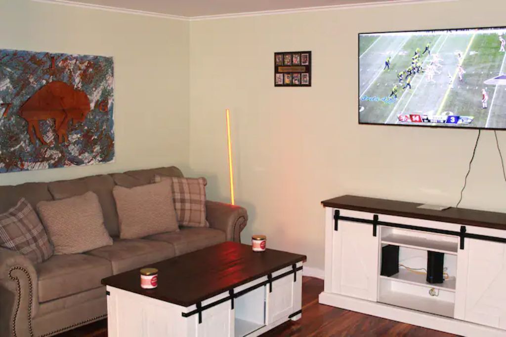 Photo of Livingroom in North Buffalo