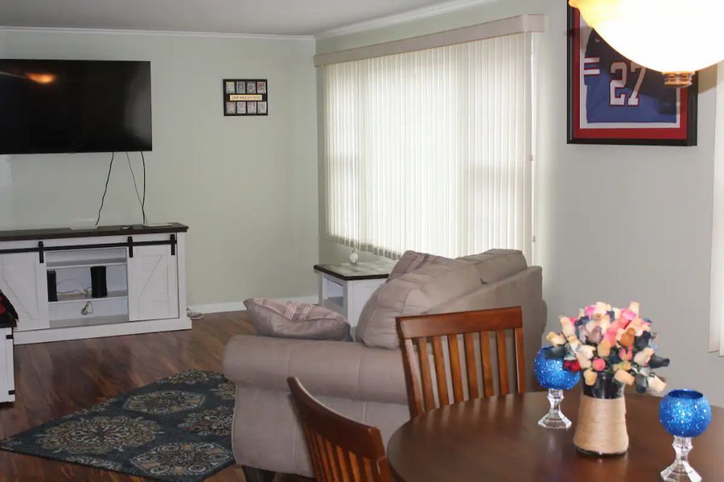Photo of Livingroom in North Buffalo