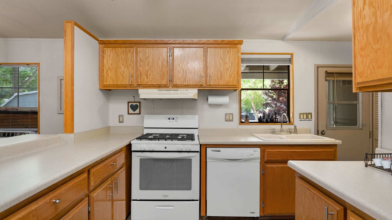 Photo of Kitchen in Kernville