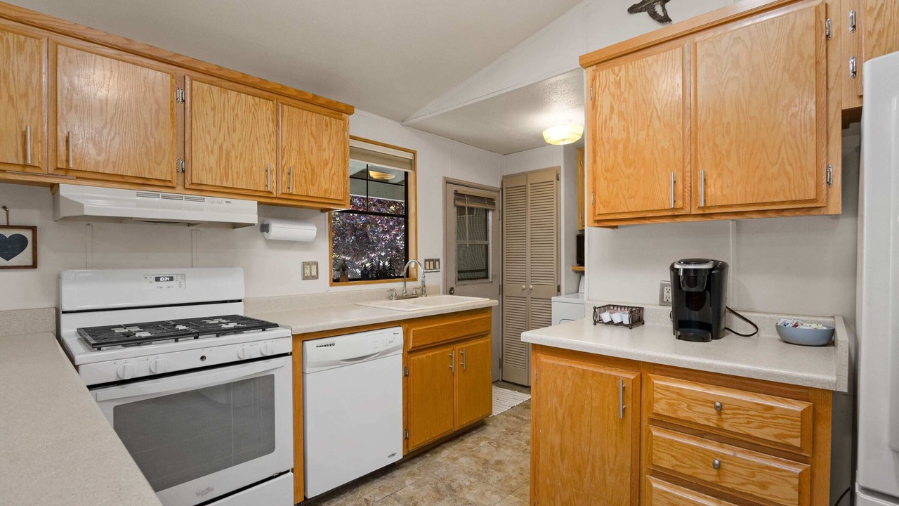 Photo of Kitchen in Kernville
