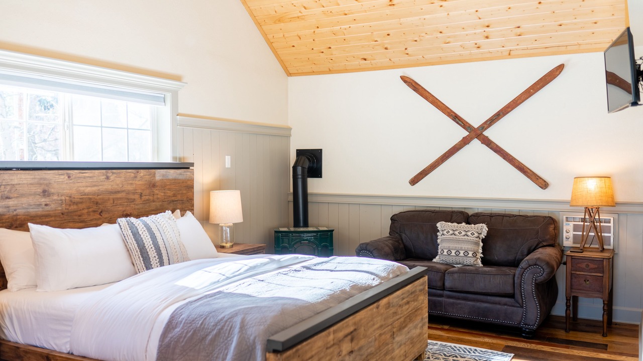 Photo of Bedroom in McCloud